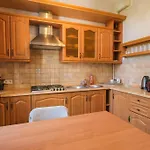 Big Cozy Free 1 Parking Apartment *