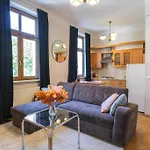 Big Cozy Free 1 Parking Apartment *
